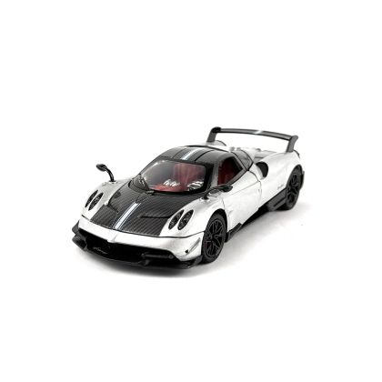 Метална кола Pagani Huayra BC 1:24 – сребрист с ефект пушек, звук, светлини, без опаковка
