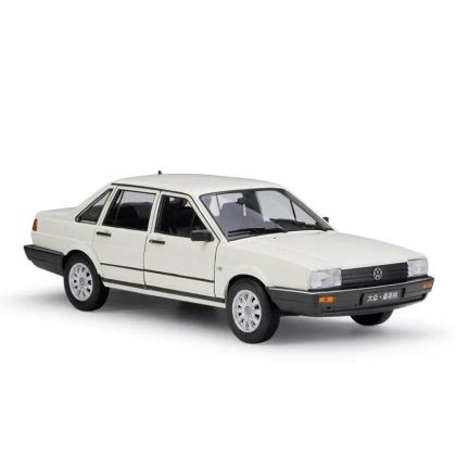 Метална кола Volkswagen Santana, 1:24, бяла, Welly