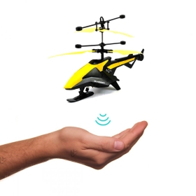 Играчка хеликоптер с дистанционно управление и сензори за близост