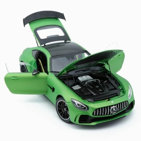Метална кола Mercedes-Benz GT63 AMG, с отварящи се врати, зелен, Без опаковка