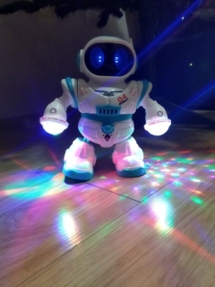 Детски робот, Звук, Светлини, Танцуващ