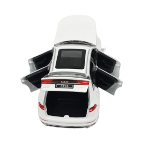 Метален джип Audi Q8, Със светлини и звуци, Бял, Без опаковка