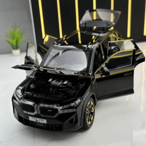 Метален джип BMW XM, С пушек, 1:24, Черен, Без опаковка