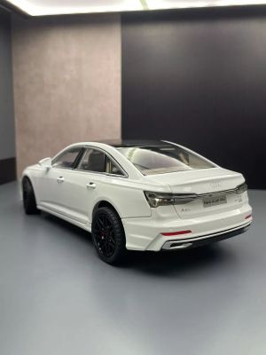 Метален автомобил Audi A6L, 1:24, Бял цвят, Без опаковка