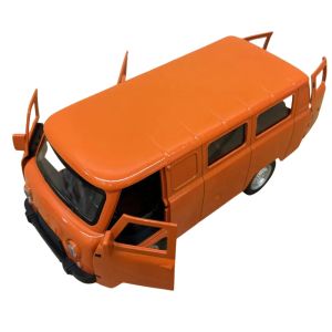 Метален бус Уаз, 1:18, С отварящи се врати, Оранжев и pull-back механизъм