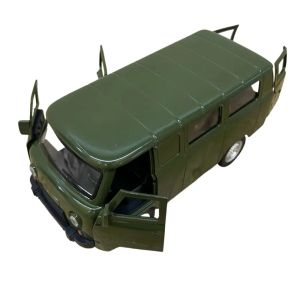 Метален бус Уаз, 1:18, С отварящи се врати, Зелен и pull-back механизъм