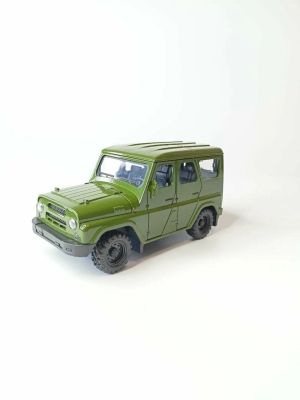 Метален джип Уаз, 1:18, С отварящи се врати, Зелен ретро ван, Класически дизайн 
