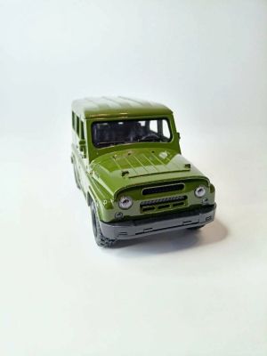 Метален джип Уаз, 1:18, С отварящи се врати, Зелен ретро ван, Класически дизайн 