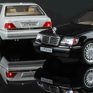 Метална кола Mercedes-Benz S-Class 320 W140 – мащаб 1:24, Бял, Без опаковка