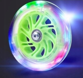 Тротинетка светещи гуми, зелена