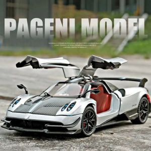 Метална кола Pagani Huayra BC 1:24 – сребрист с ефект пушек, звук, светлини, без опаковка