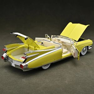 Метален модел Cadillac Eldorado Cabriolet 1:24 – жълт ретро, Без опаковка