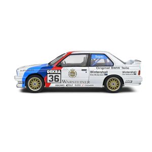 Метална кола BMW M3 E30 1:24 състезателен дизайн, бял, без опаковка
