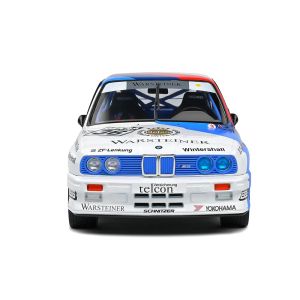 Метална кола BMW M3 E30 1:24 състезателен дизайн, бял, без опаковка
