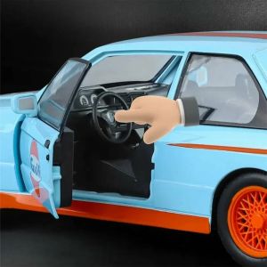 Метална кола BMW M3 E30 1:24 състезателен дизайн, син, без опаковка