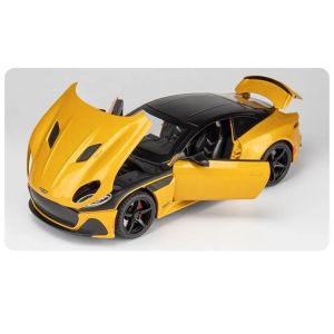 Метален автомобил Aston Martin DBS Superleggera, Die-Cast модел, 1:24, Жълт, Без опаковка