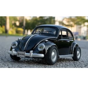 Метален Volkswagen Beetle 1:24, Черен, със звук, светлини и pull-back, Без опаковка
