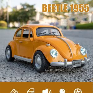 Метален Volkswagen Beetle 1:24, Жълт, със звук, светлини и pull-back, Без опаковка