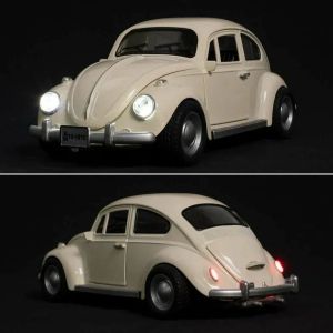 Метален Volkswagen Beetle 1:24, Кремав, със звук, светлини и pull-back, Без опаковка