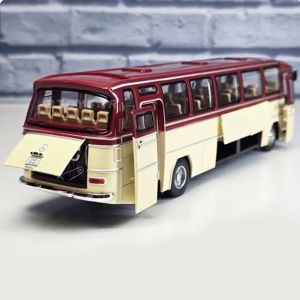 Метален автобус Mercedes-Benz O 302 1:24, бордо и кремав, Без опаковка