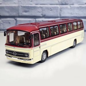 Метален автобус Mercedes-Benz O 302 1:24, бордо и кремав, Без опаковка