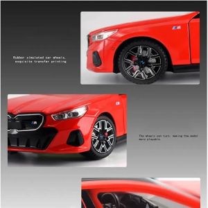 Метална кола BMW i5 M60 1:24, червена