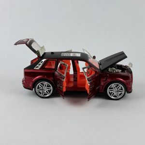 Метална кола Rolls-Royce Cullinan 1:24, Червен, Без опаковка