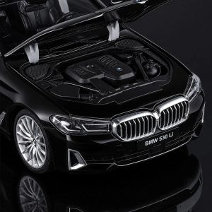 Метална кола BMW 530Li G30 5 Series, 1:24, черна, светлини и звук
