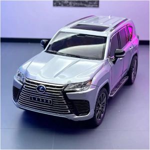 Метална кола Lexus LX600 1:24, Сребриста, Светлини и звук, Без индивидуална опаковка