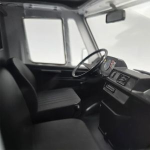 Метален бус Mercedes 208 D Transporter Mercedes Service 1988 1:18 Бял/Син – KK Scale