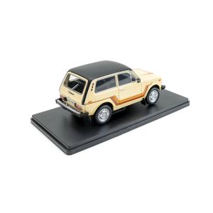 Метална кола Lada Niva 5000 1:24, бежова – White Box