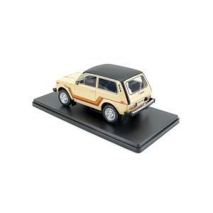 Метална кола Lada Niva 5000 1:24, бежова – White Box