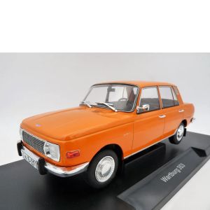 Метална кола Wartburg 353 1:18, оранжева – Model Car Group