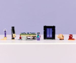 LEGO Minecraft 21584 – Пътешествие през порталите, 192 части