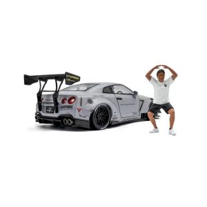 Метална кола Nissan GT-R R35 Liberty Walk 1:18 с фигура Kato San – Solido
