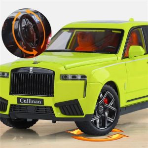 Метална кола Rolls-Royce Cullinan 1:24 – зелен, без опаковка