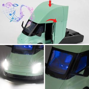 Метален камион Tesla Semi 1:24 със зарядна станция – зелен