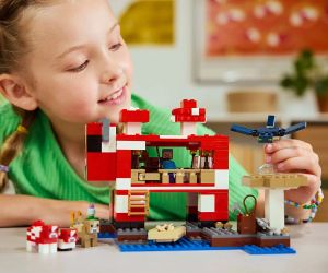 LEGO Minecraft 21270 – Къщата на Муухоморка, 500 части