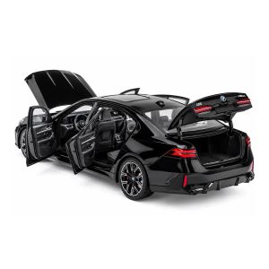Метална кола BMW i5 M60 1:24 – черна