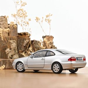 Метална кола Mercedes-Benz CLK-Class Coupe 2000, 1:18, сребриста – Norev
