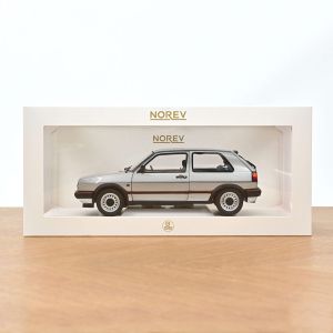 Метална кола Volkswagen Golf GTI 1989, 1:18, сребриста – Norev