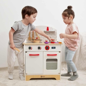 Детска дървена кухня за игра с аксесоари
