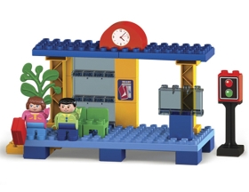 Детски конструктор - влакче с релси и жп гара Unico